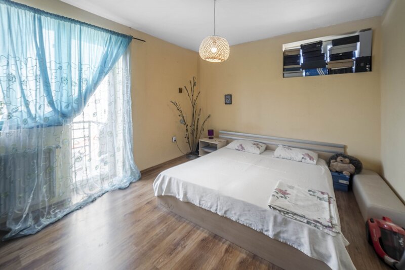 Andronache, Ropotului, casa individuala P+1+pod 218 mp, teren 600 mp, pe colt