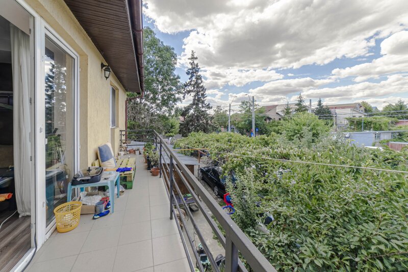 Andronache, Ropotului, casa individuala P+1+pod 218 mp, teren 600 mp, pe colt