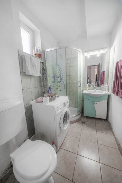 Andronache, Ropotului, casa individuala P+1+pod 218 mp, teren 600 mp, pe colt